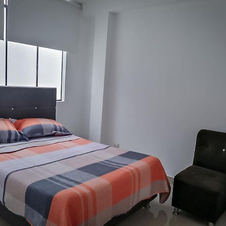 Complete Apartment, Services Included, Wifi, Netflix Lima Luaran gambar