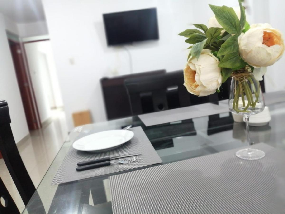 Complete Apartment, Services Included, Wifi, Netflix Lima Luaran gambar